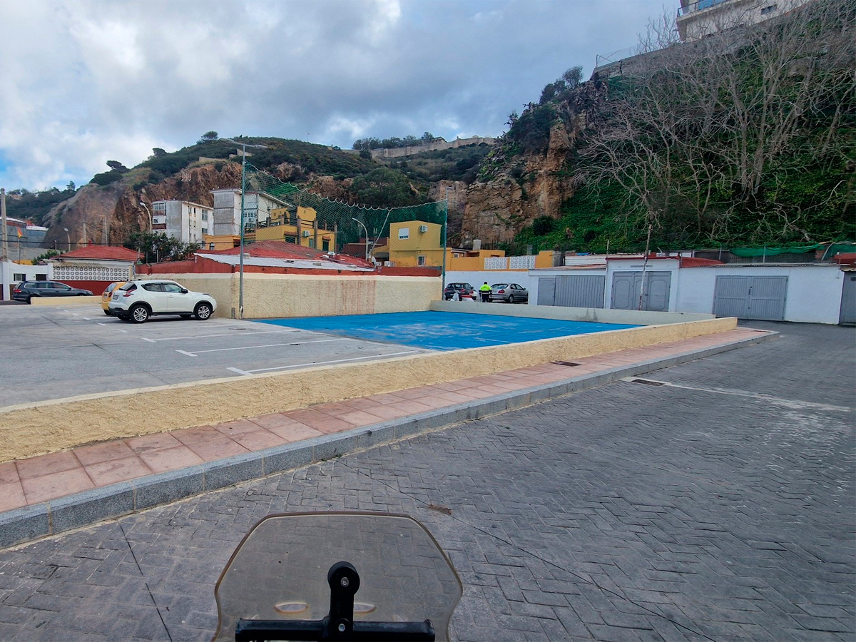 Pista sin terminar en San Amaro
