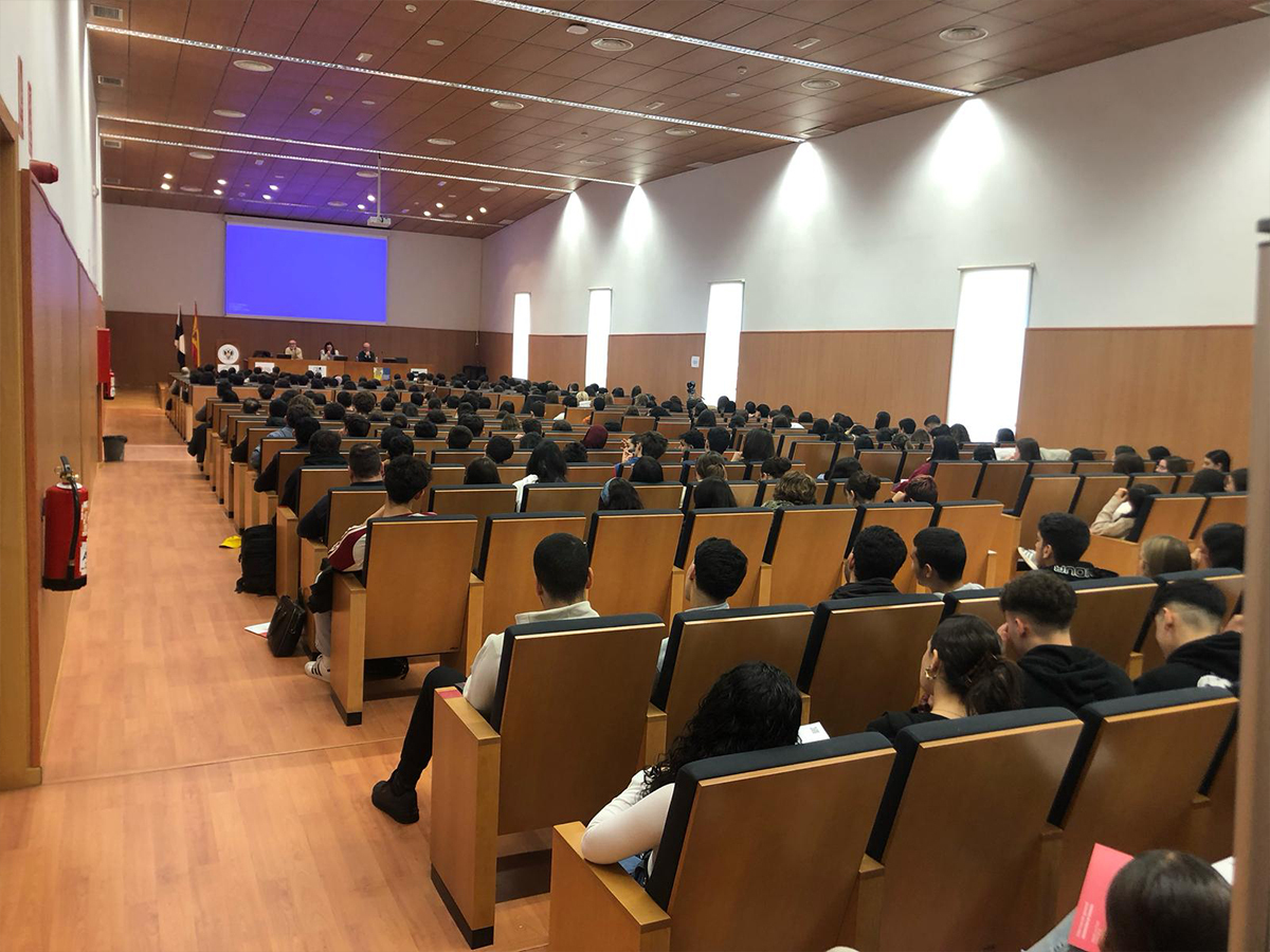 I Salón Estudiantil y de orientación sobre el acceso a la universidad de la UGR