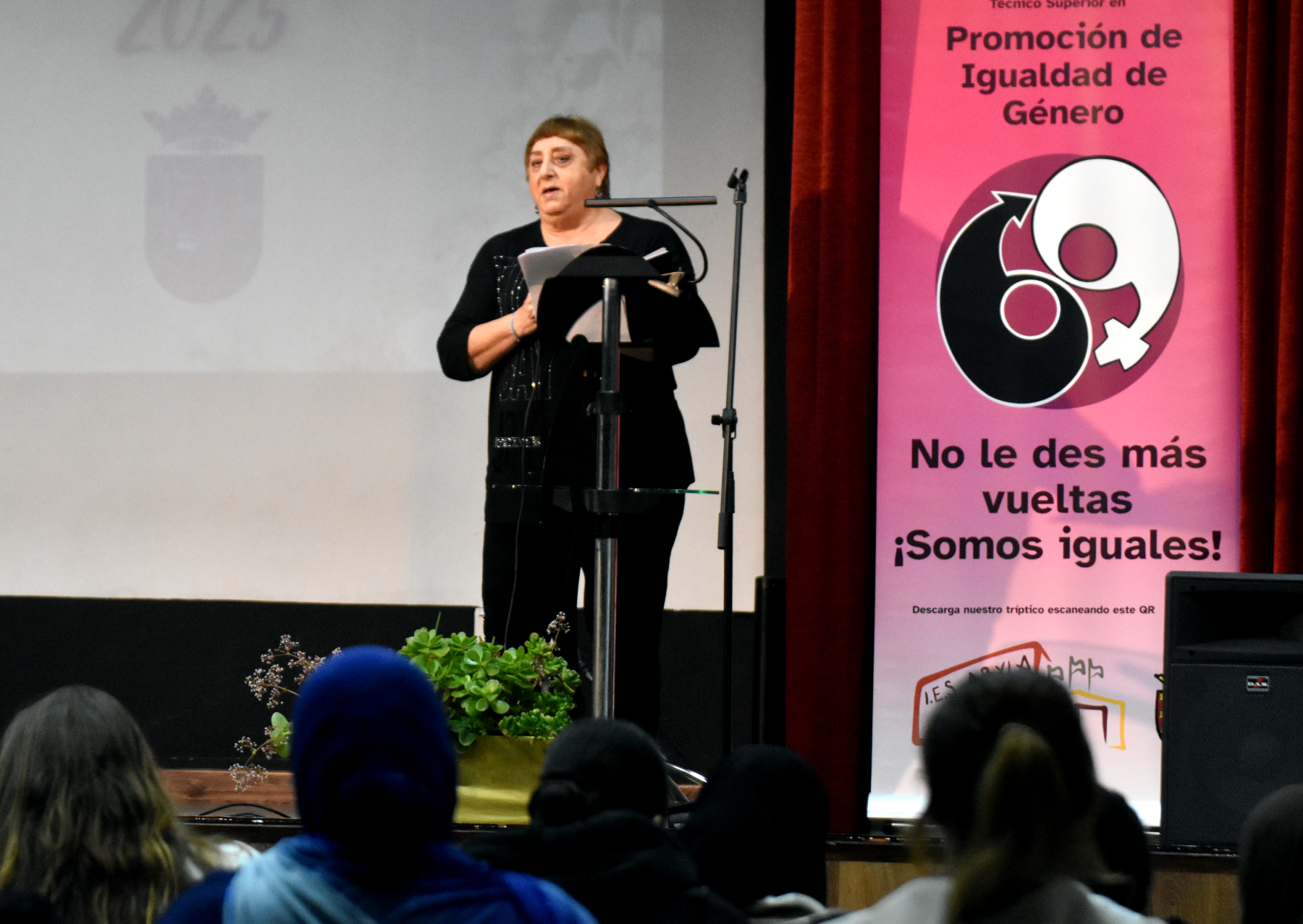 La profesora de Educación Física María del Carmen Bernet, premio 'Mujer Abyla' 2025  (1)