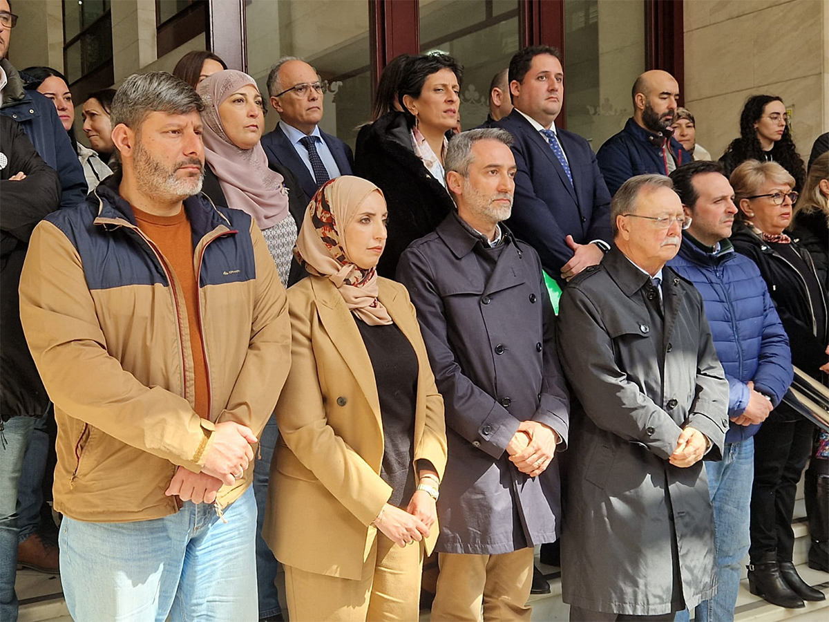 Minuto de silencio en el Palacio Autonómico por las víctimas del terrorismo / Laura Ortiz