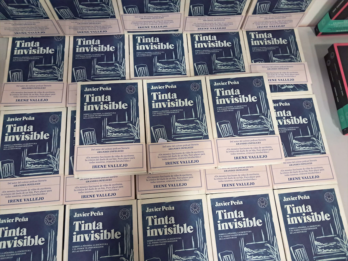 Presentación de Tinta invisible / César Martín
