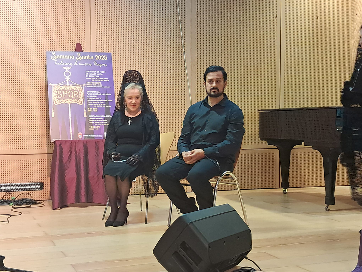 Exaltación a la saeta en el Centro del Mayor / César Martín