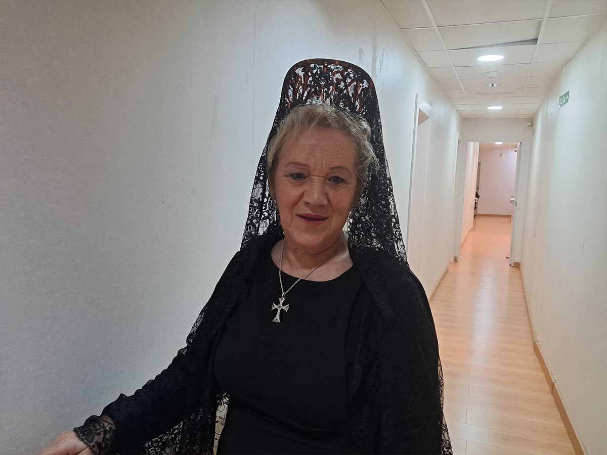 Ana Mesa, coordinadora del espectáculo de Exaltación a la saeta en el Centro del Mayor / César Martín