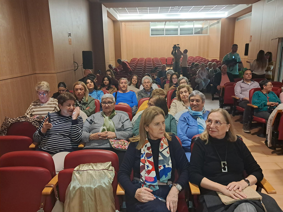 Exaltación a la saeta en el Centro del Mayor / César Martín