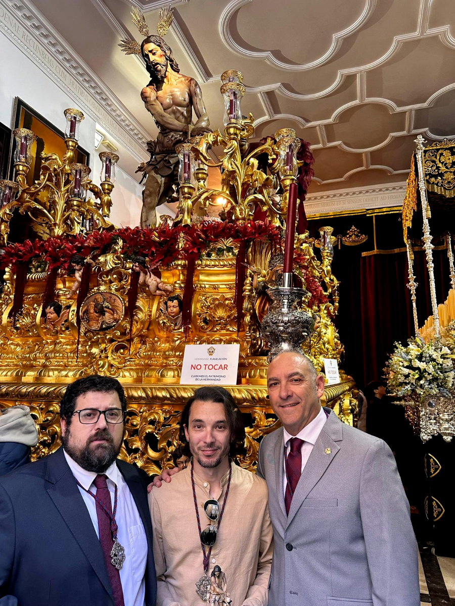 Imposición de Medallas y Ofrenda de La Flagelación / Laura Ortiz
