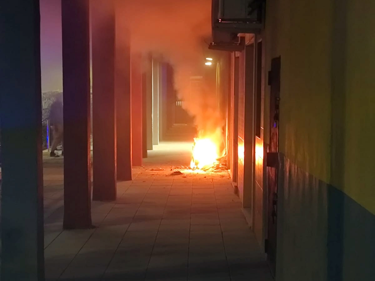 Incendio de una moto en Calle Nicaragua