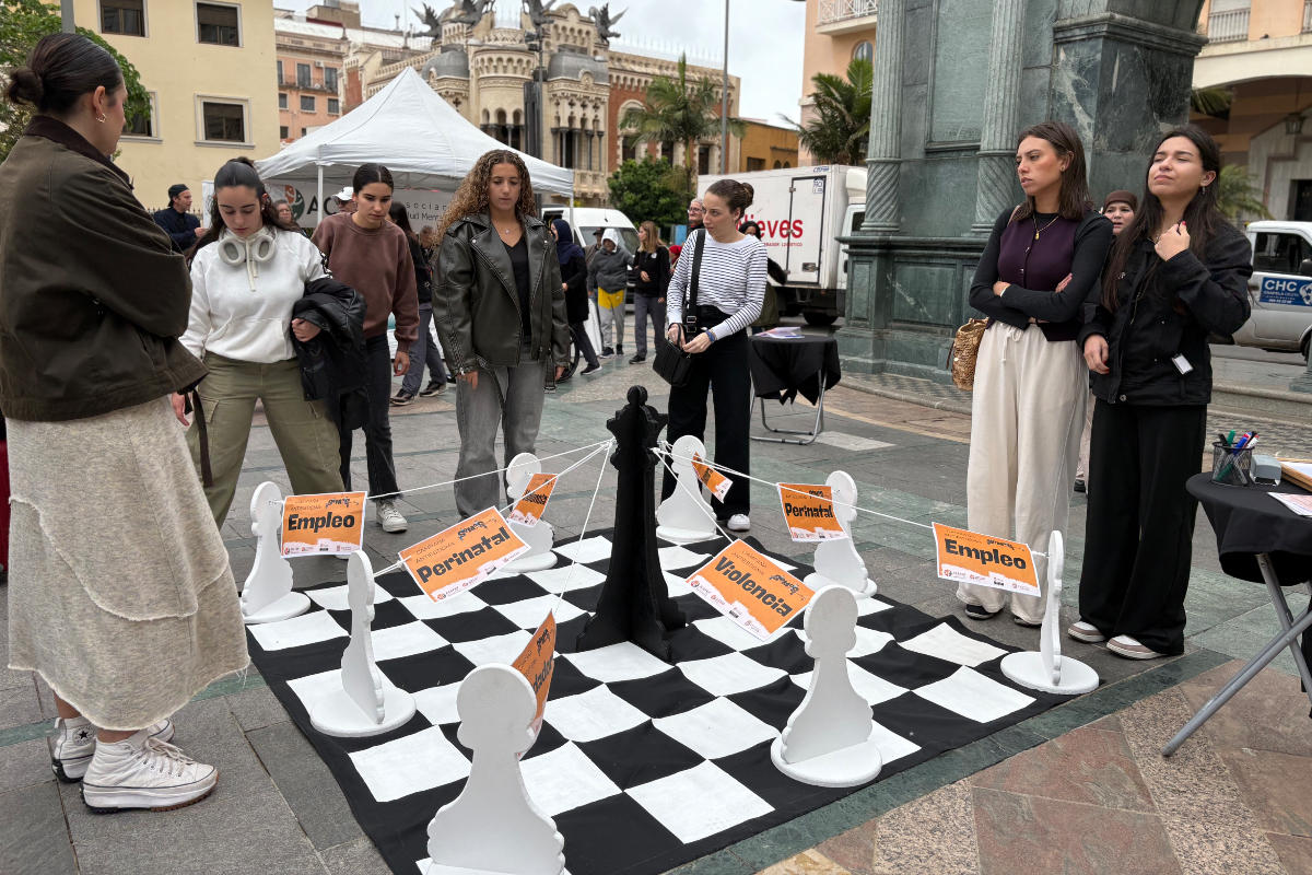 Actividad 'Salvemos a la Reina', de la  campaña 'SOMOS' / Alma Palomino