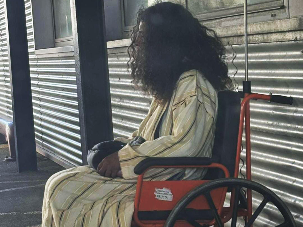 Transeúnte desconocida