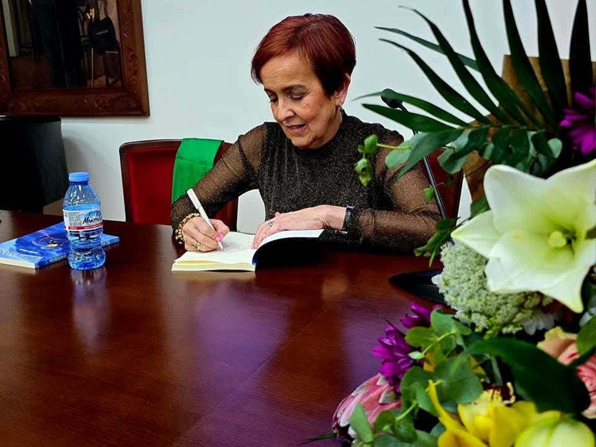 Presentación del libro de Edith Rivas en Melilla