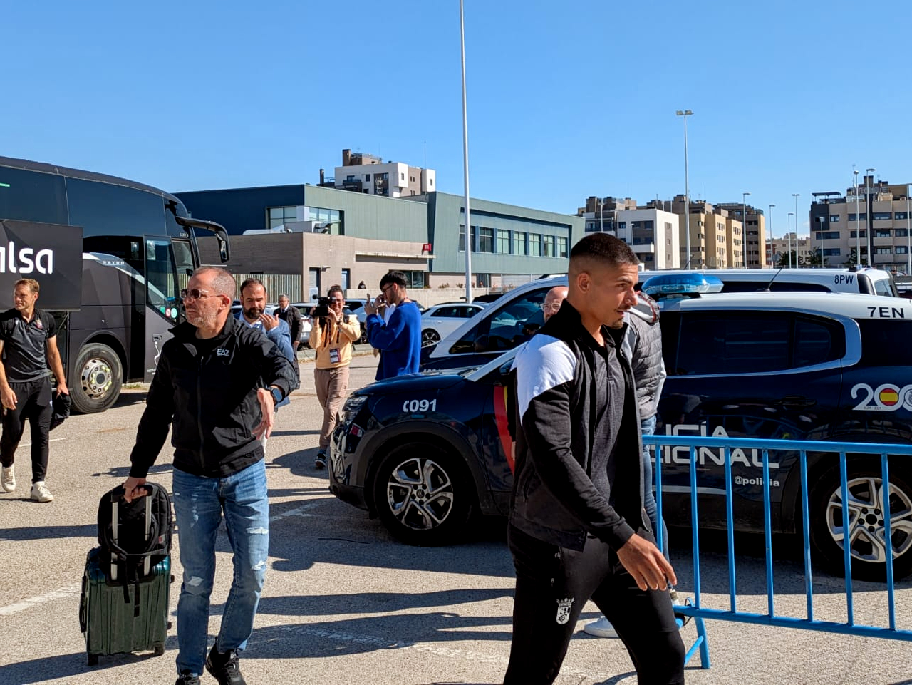 Recibimiento de la afición caballa a la AD Ceuta FC (22)