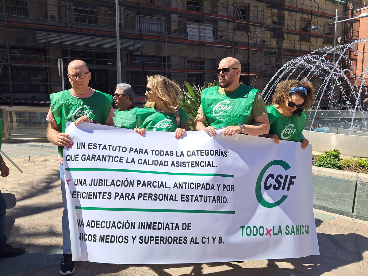 Concentración de CSIF SANIDAD / César Martín