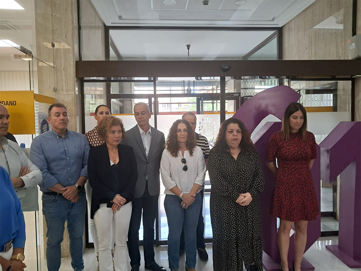 Minuto de silencio en Delegación