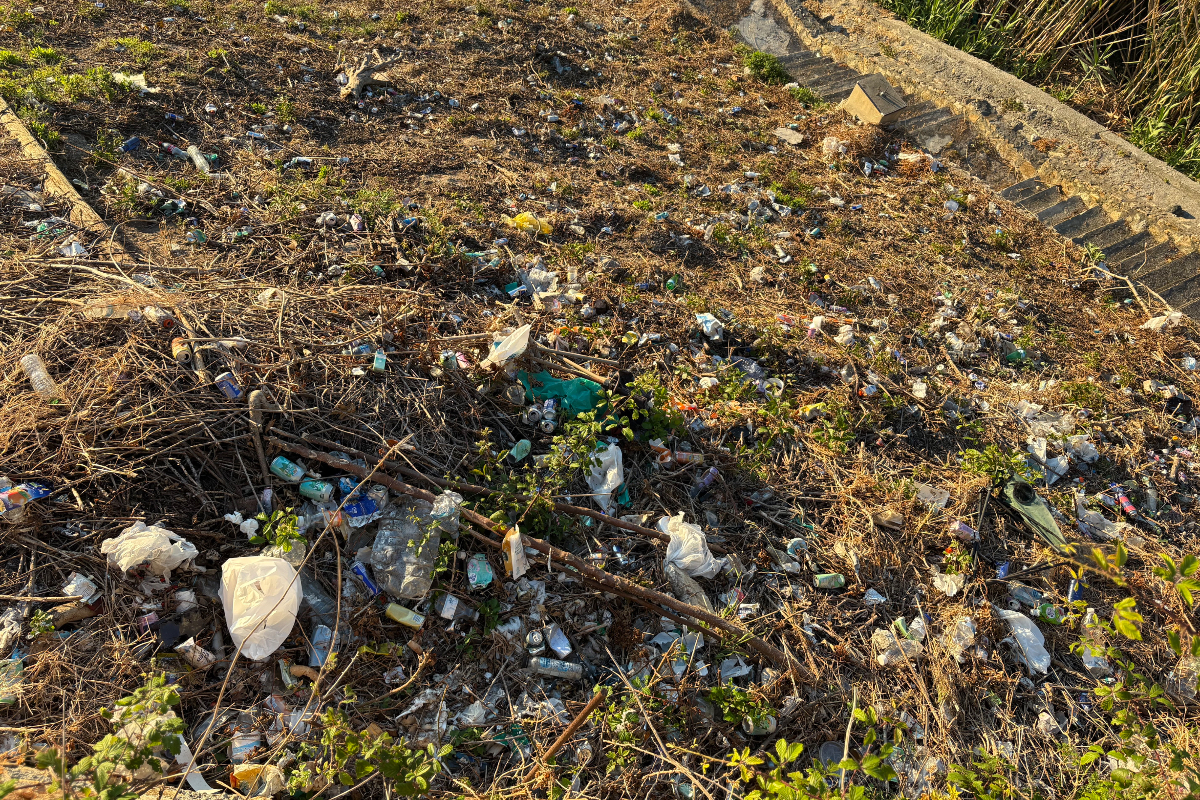 Acumulación de basura en San Antonio / Alma Palomino