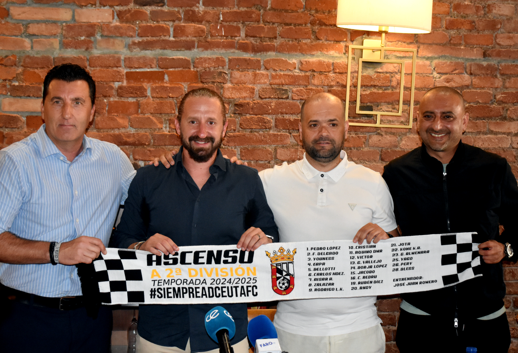 Presentación oficial de Polaco como entrenador del filial de la AD Ceuta FC