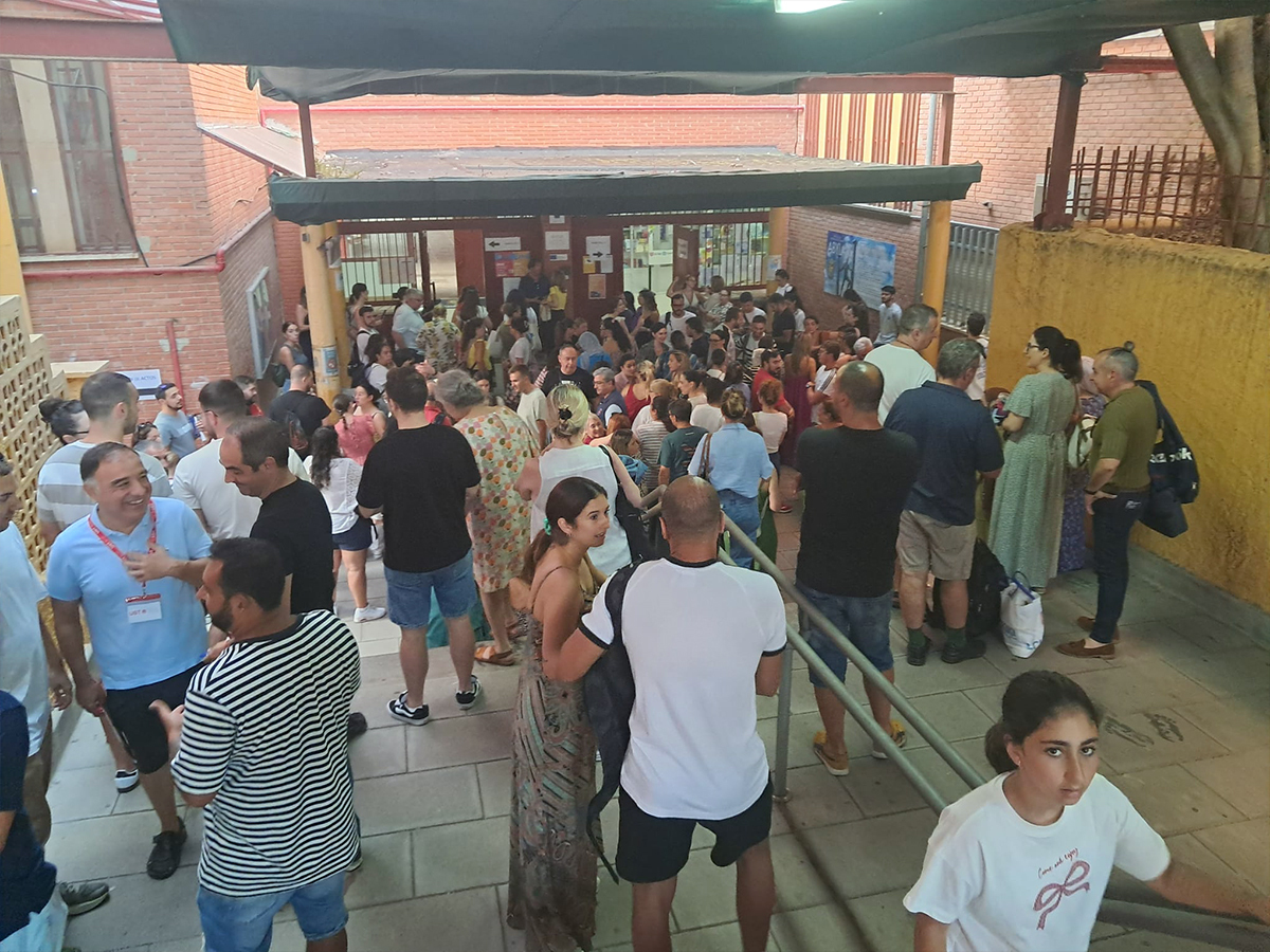Oposiciones docentes 2025 / César Martín