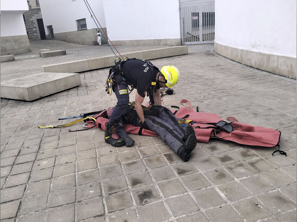 Ejercicio de Rescate Vertical en la plaza Nelson Mandela