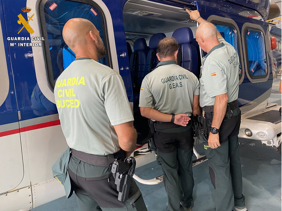 Formación de los operativos del GEAS en el Helipuerto