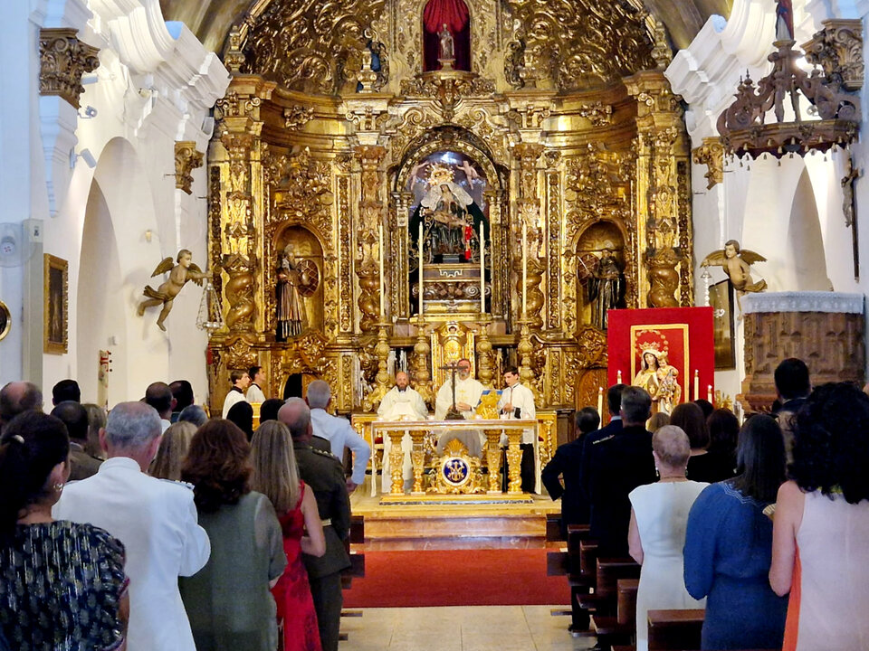 Misa en honor a la Virgen del Carmen, patrona de la Armada / Laura Ortiz