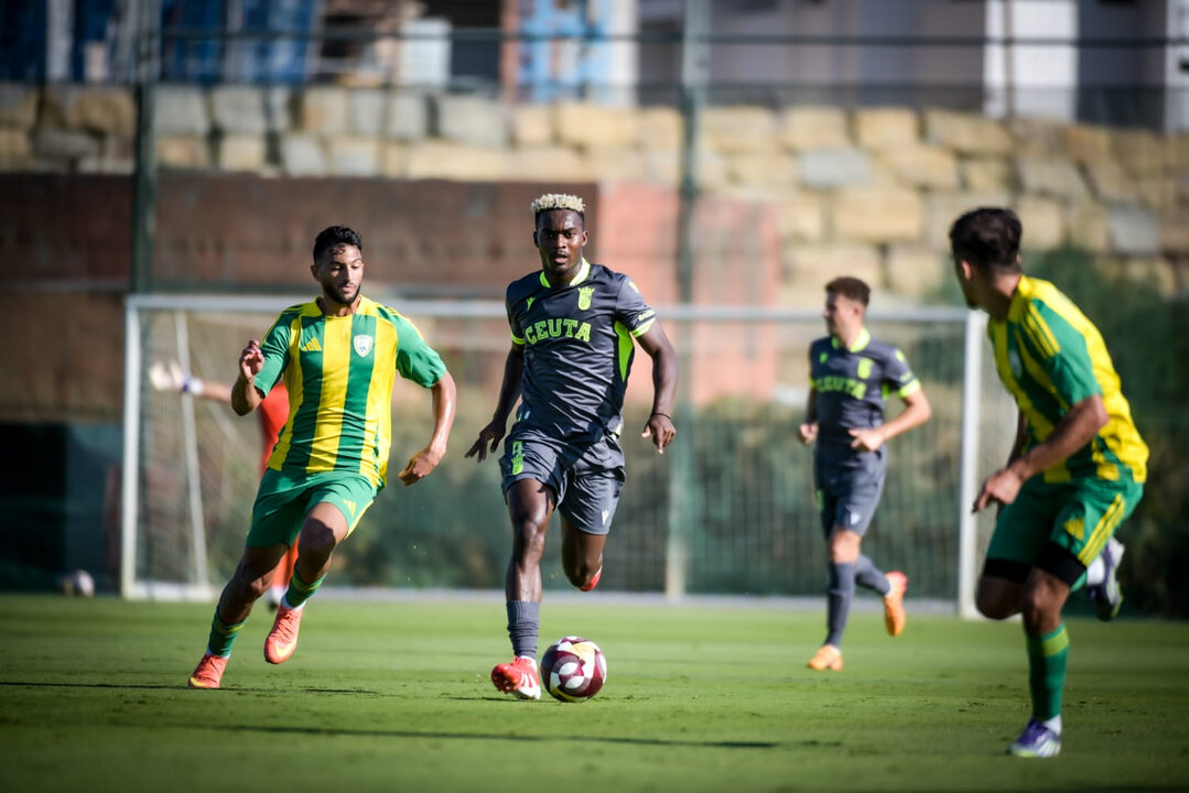 Encuentro entre el Al-Wakra y la AD Ceuta FC. Foto: AD Ceuta FC / Zaki