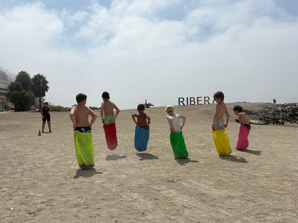 Campamento de verano Pumuki Kayak / Alma Palomino