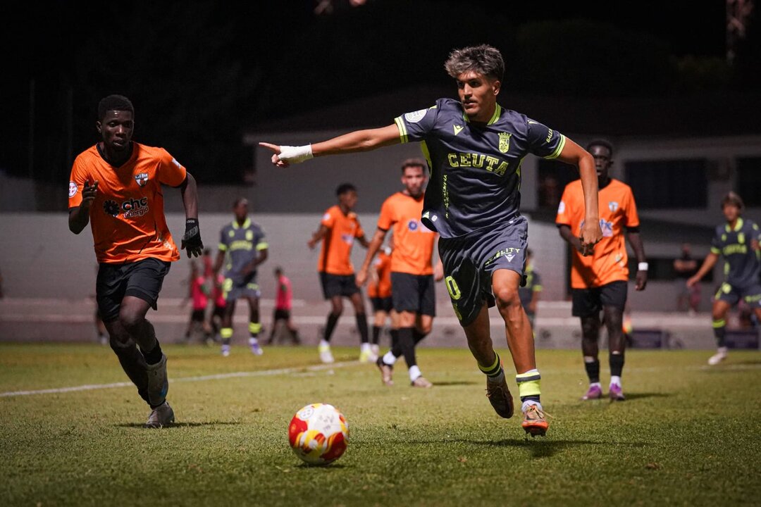 El filial de la AD Ceuta FC comienza el curso con derrota en Pozoblanco. Foto: AD Ceuta FC