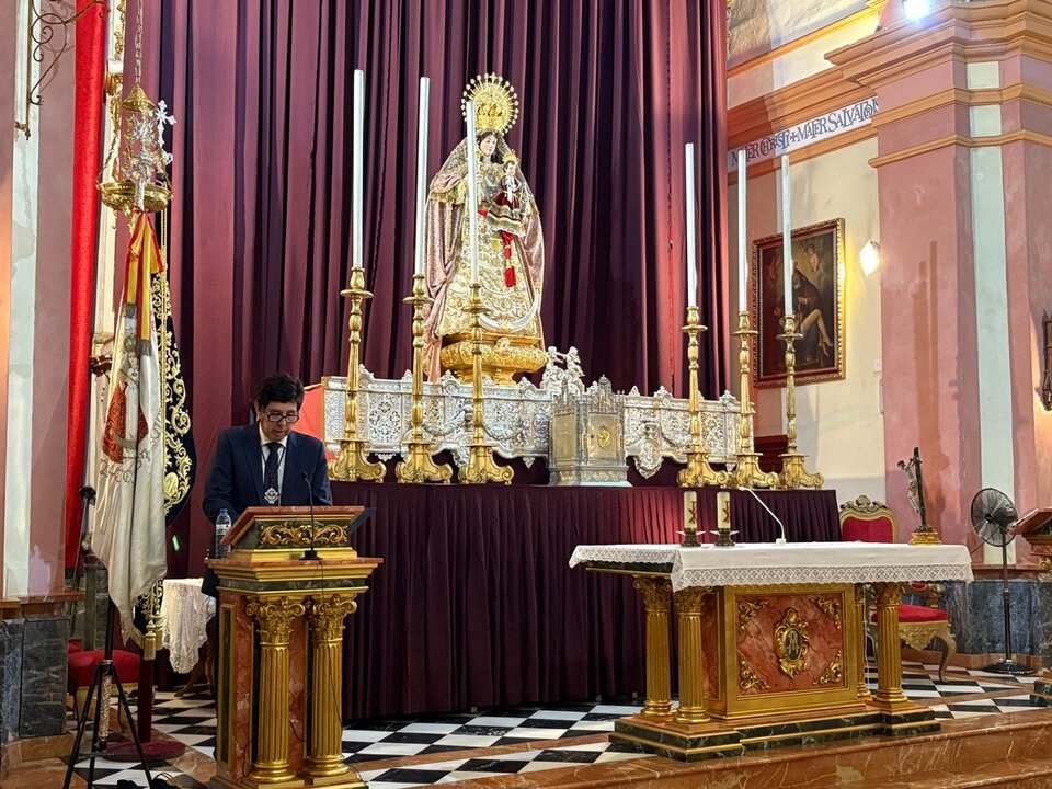 Antonio Gil, pregonero del Centenario de la Hermandad de la Flagelación / Alma Palomino