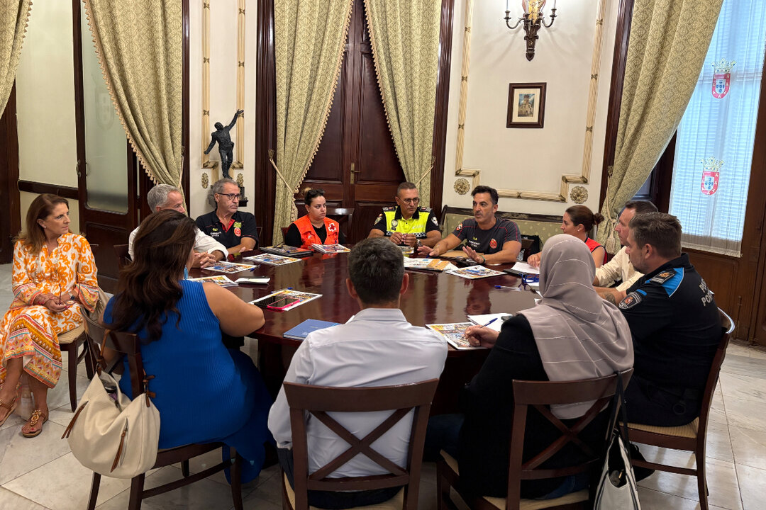 Reunión organización III Jornadas de Rescate Vertical / Alma Palomino