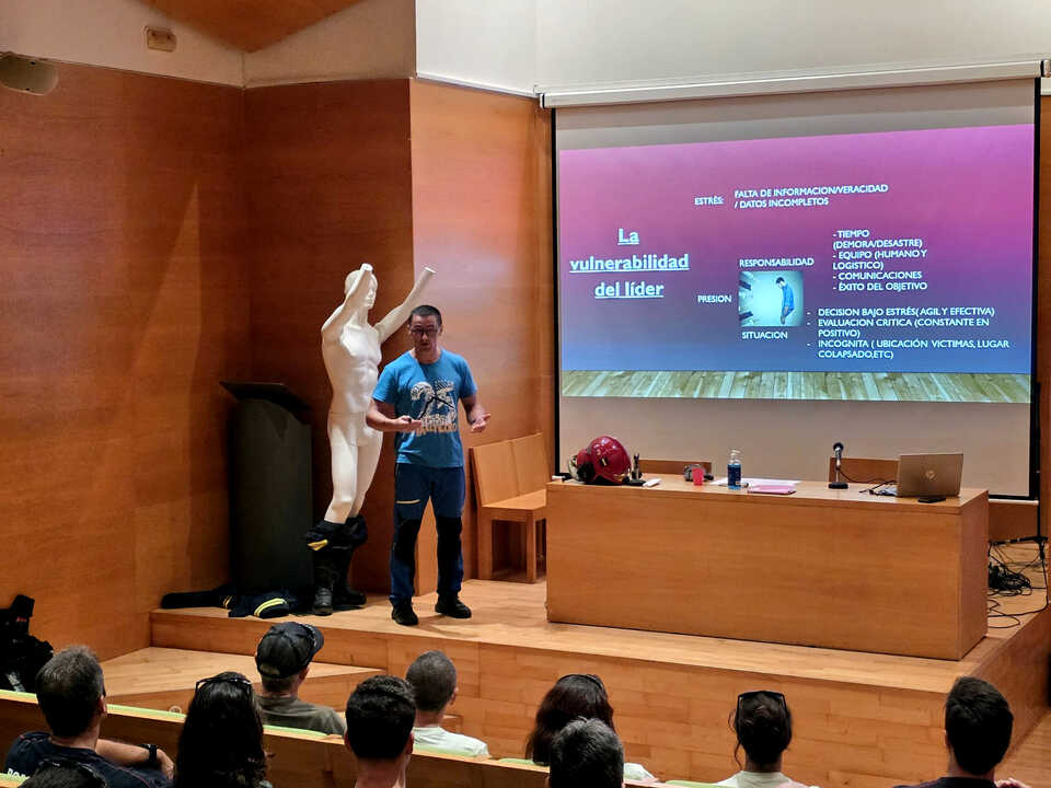 Javier Arias Madrid, un especialista en rescates de montaña para aprender a gestionar el ego. Foto: Laura Ortiz
