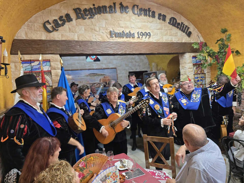 CUARENTUNA MELILLA 3