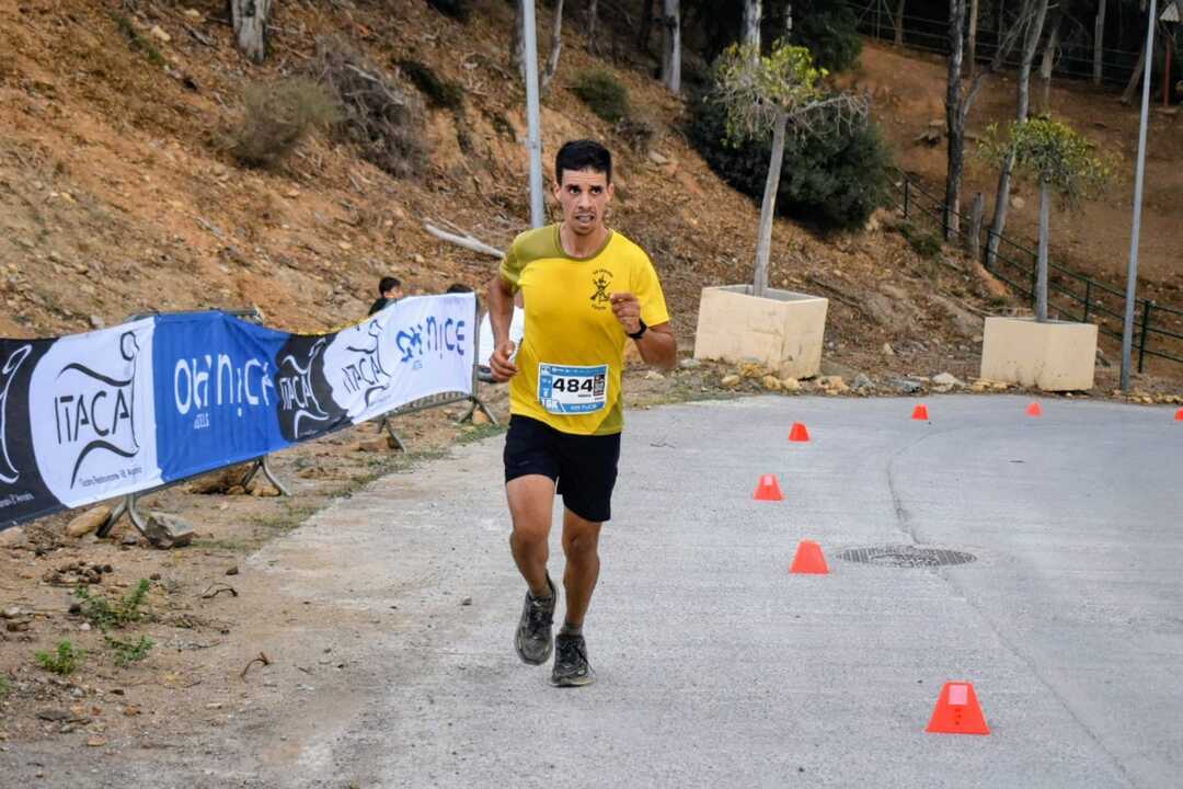 Mohamed Mohamed, segundo clasificado masculino de la 'corta' de Sierra Bullones. Foto: Rafa Báez.