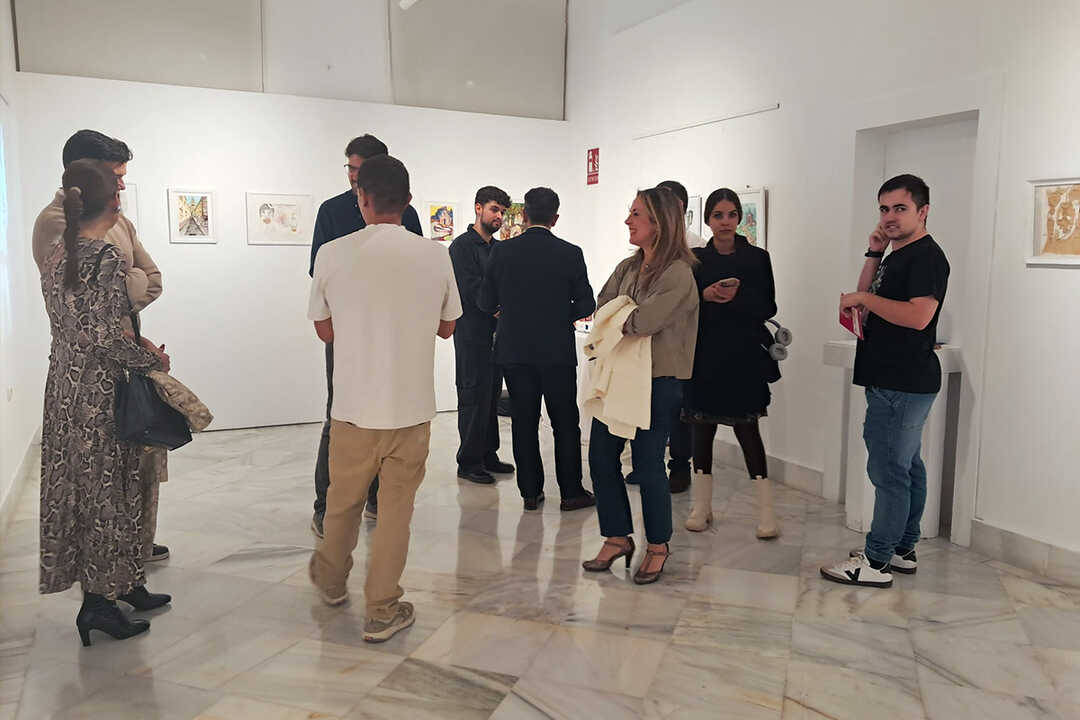 Exposición de la Escuela de Arte en el Museo del Revellín / César Martín