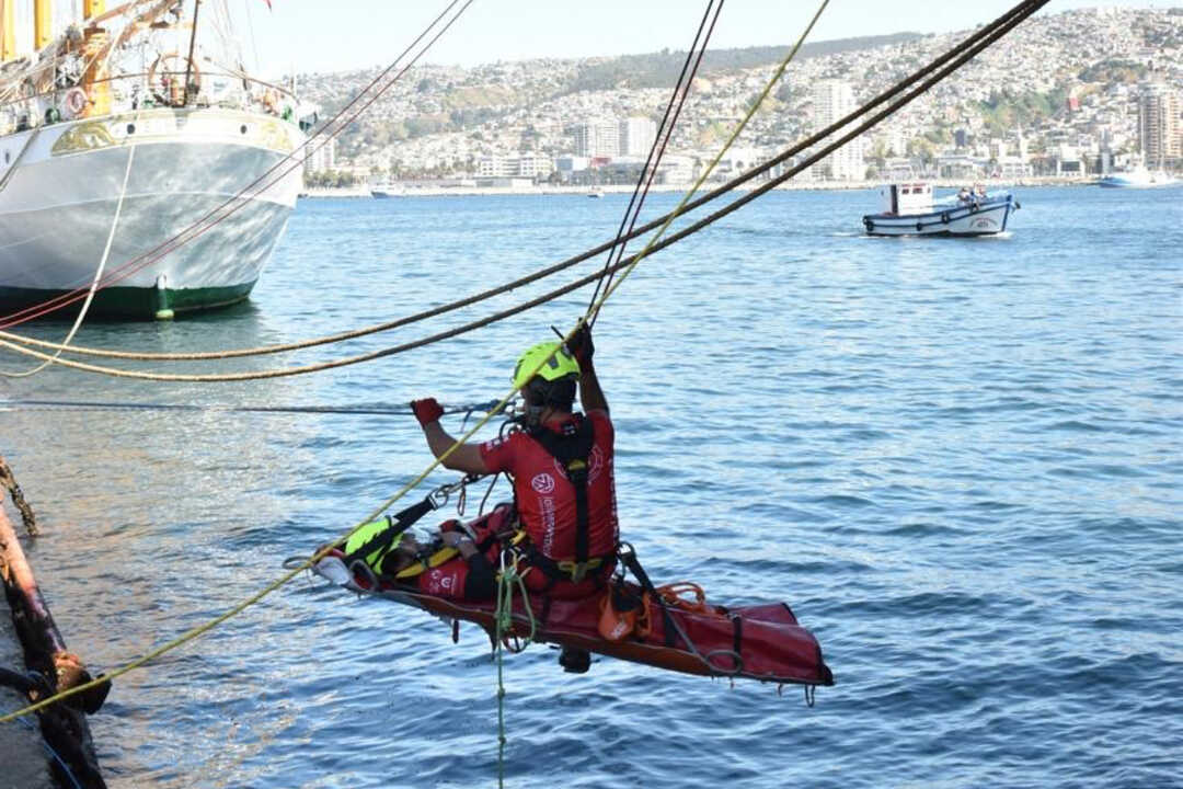 Bomberos de Ceuta en el GrimpDay South America / Cedida