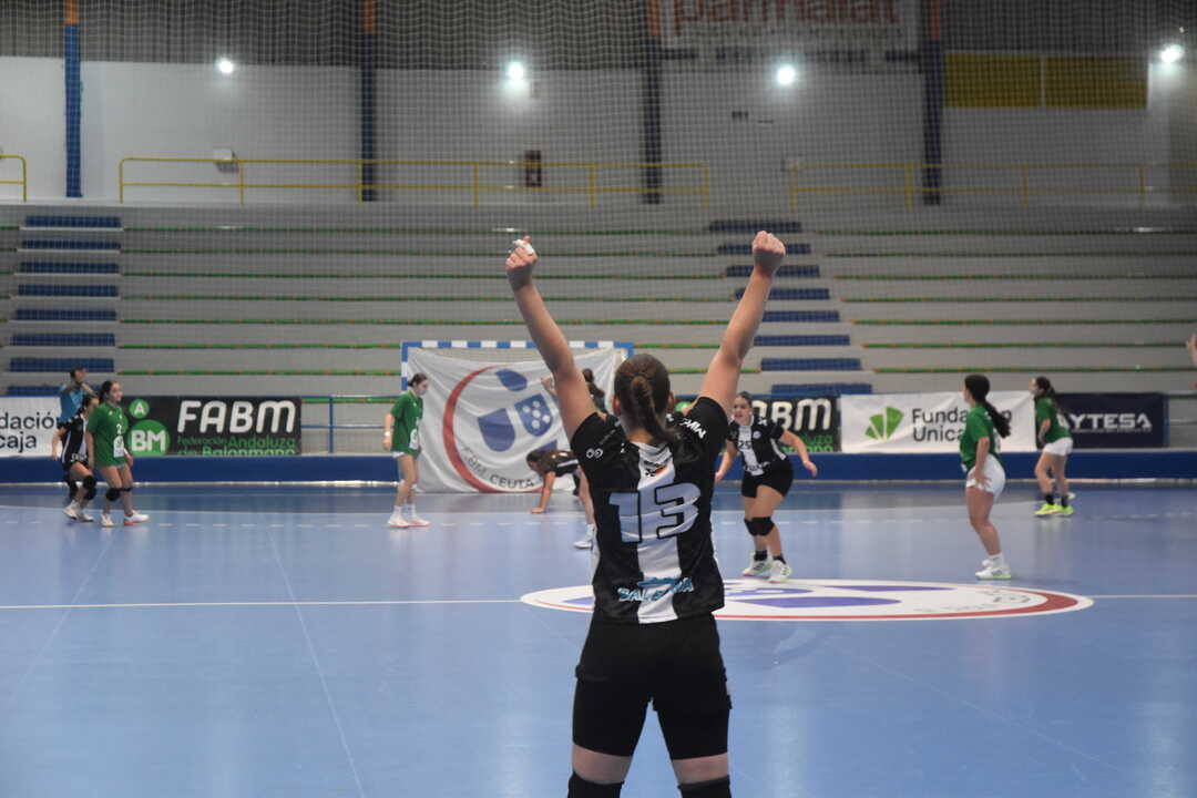 Partido entre Ceuta y Jaén en el Campeonato de Andalucía de Balonmano. Foto: Rubén Báez.