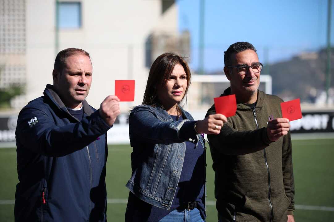 Campaña de sensibilización con motivo del Día Internacional para la Eliminación de la Violencia contra las Mujeres.