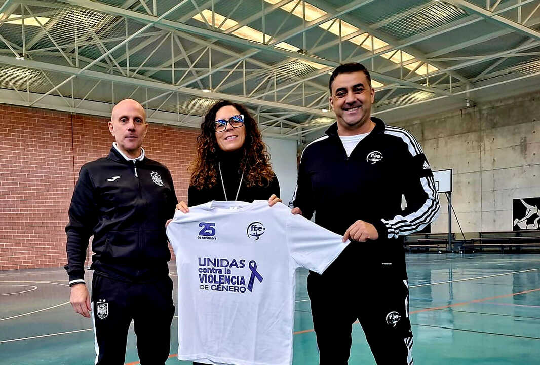 Fútbol y unidad contra la violencia de género en el Centro Penitenciario de Ceuta