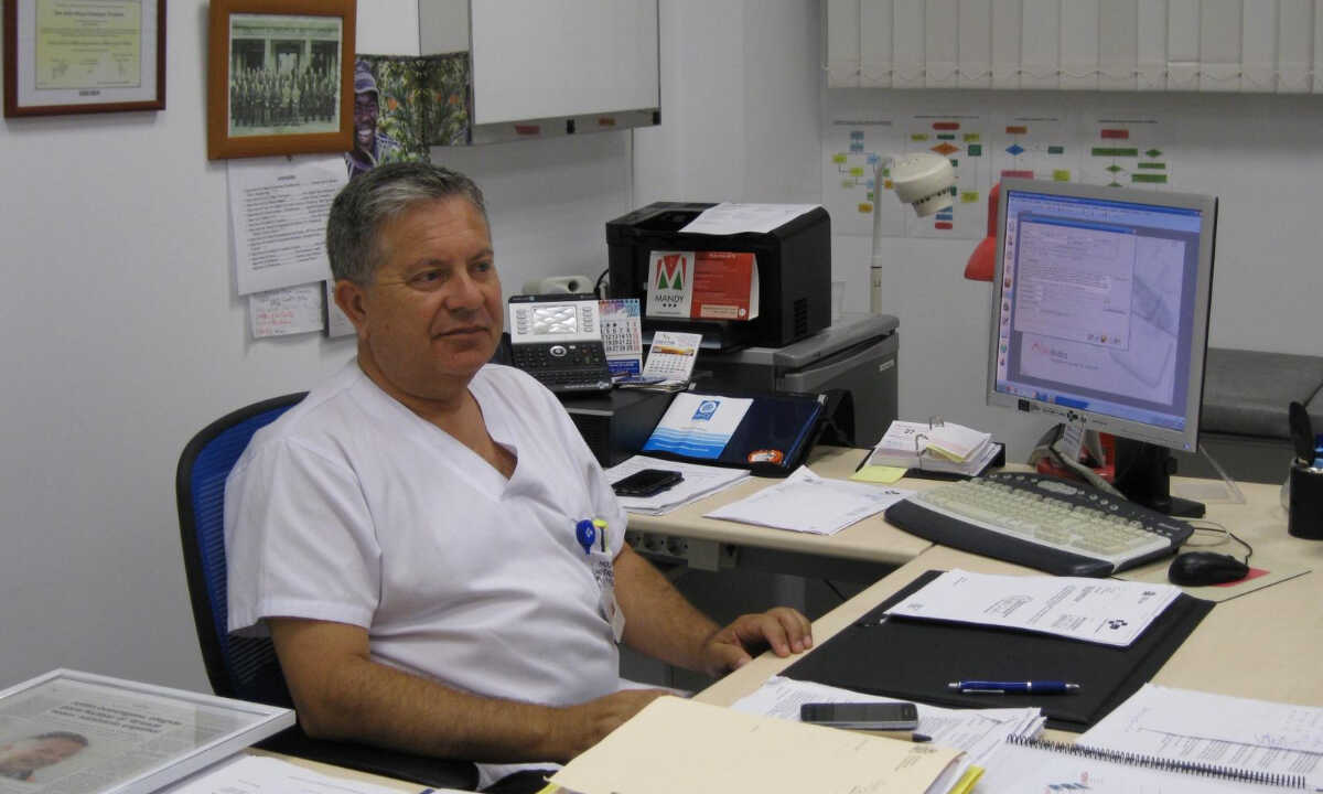 Julián Domínguez, jefe del servicio de Medicina Preventiva, Salud Pública y P.R.L. Del HUCE