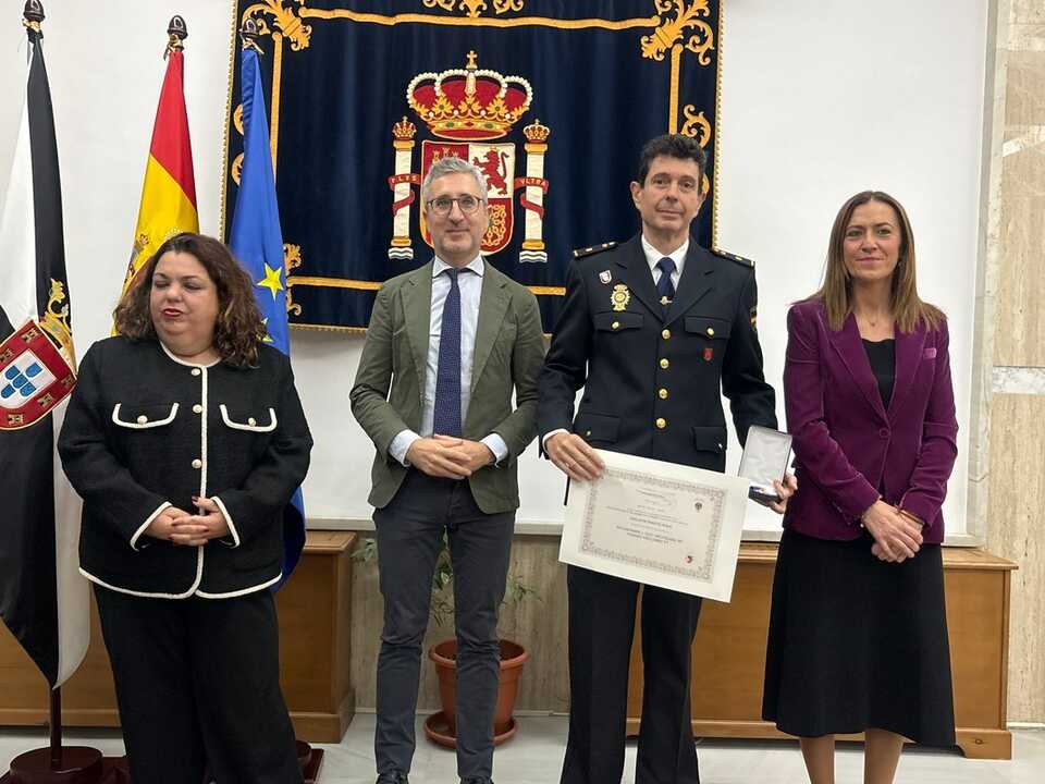 Medalla al Mérito de la Protección Civil: Ceuta reconoce la profesionalidad de sus servidores públicos / Alma Palomino