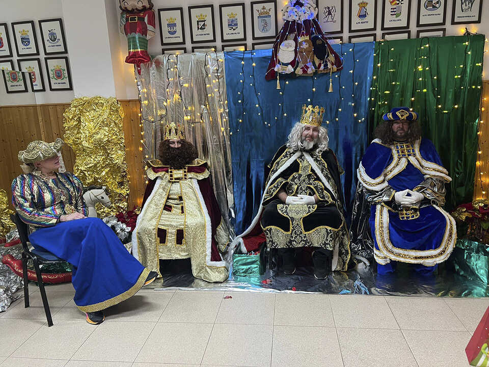 Visita de Sus Majestades de Oriente a la FPAV