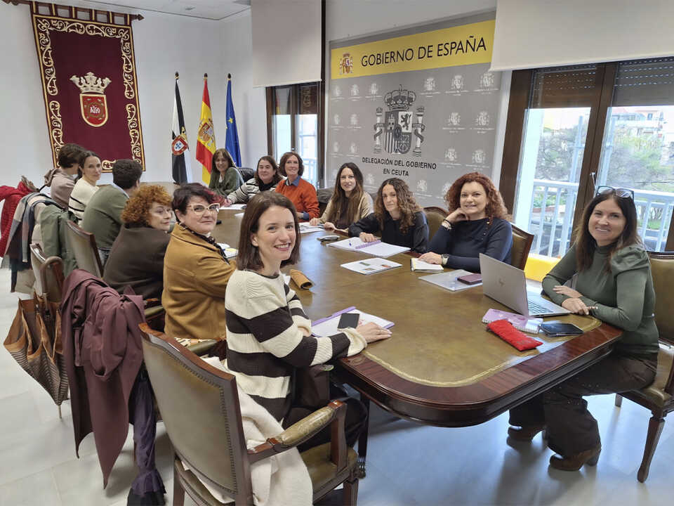Reunión en Delegación de Gobierno con los Agentes de Igualdad