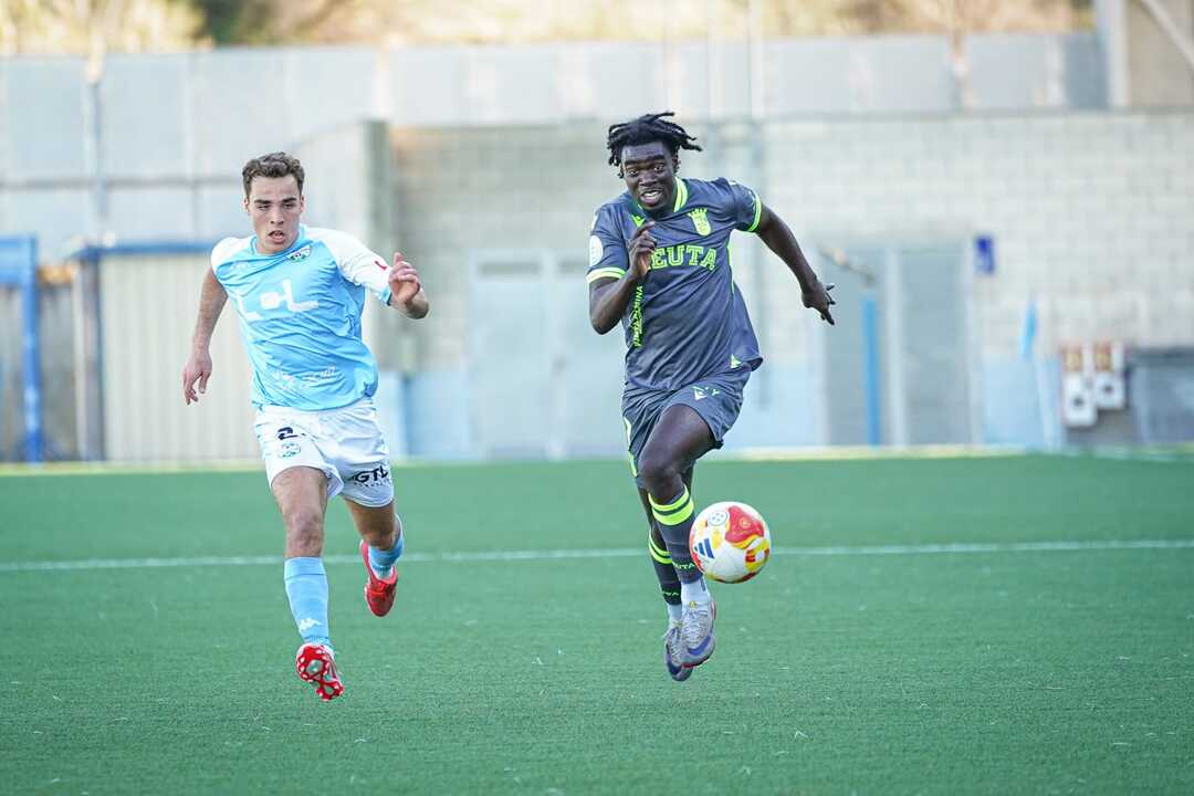 Partido entre el Ciudad de Lucena y el Ceuta B.