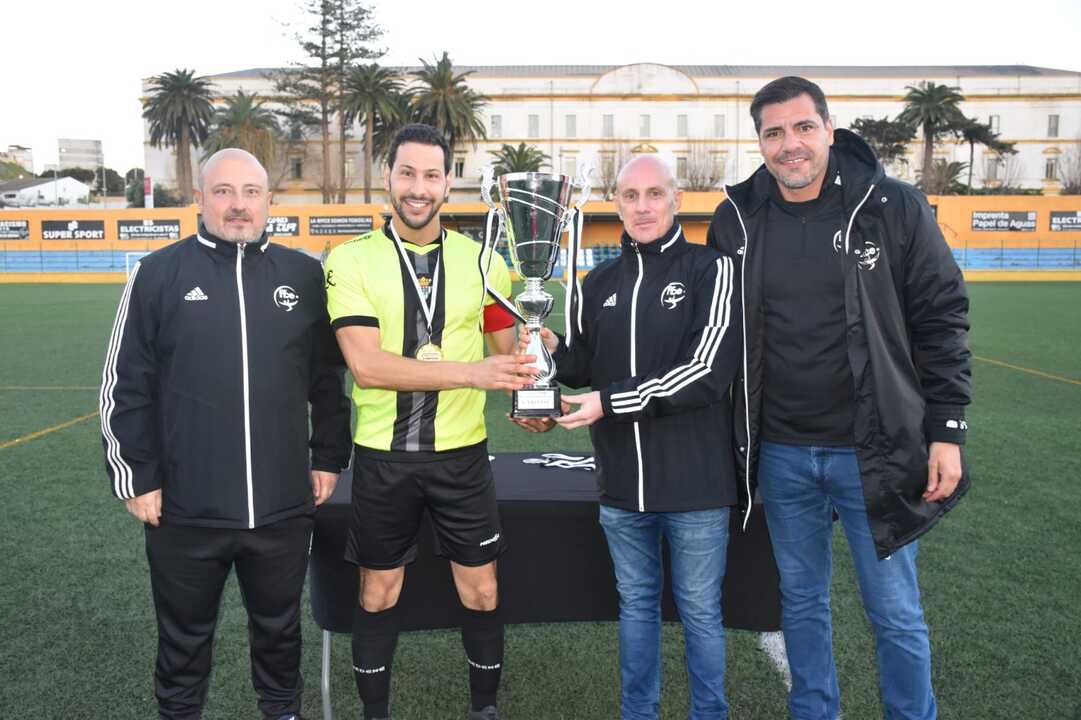 El Betis de Hadú, Campeón de la Copa Regional. Foto: Departamento de Comunicación de la RFFCE