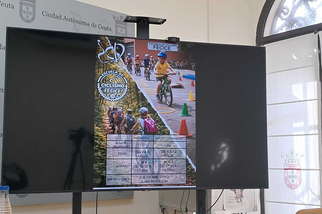 Presentación de la Escuela de Ciclismo / César Martín