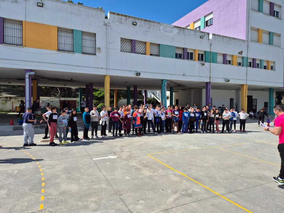 El Colegio Rey Juan Carlos I conmemora el 8M con actividades educativas y una carrera por la igualdad