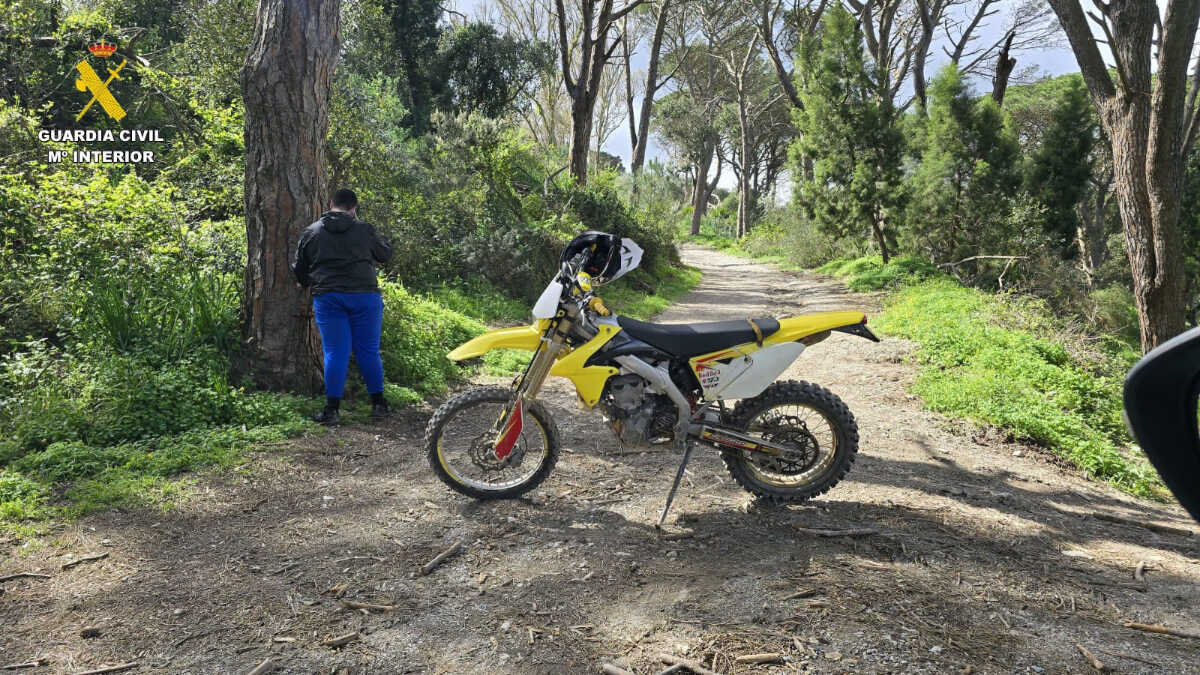 Persecución en García Aldave: varios motoristas intentan escapar de la Guardia Civil