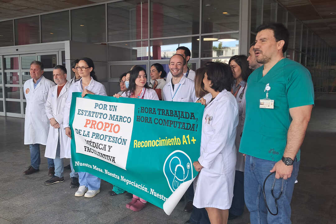 Concentración de los médicos / César Martín