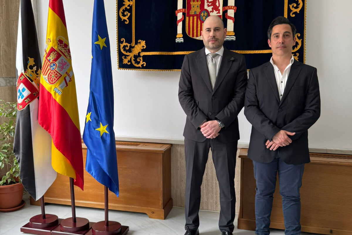 Miguel Ángel Pérez Triano y Julián Cambero