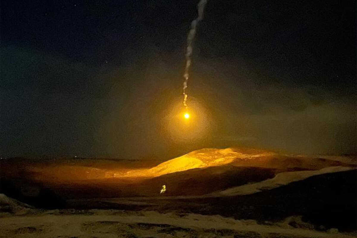 Uso de granadas iluminantes en el CENAD de San Gregorio