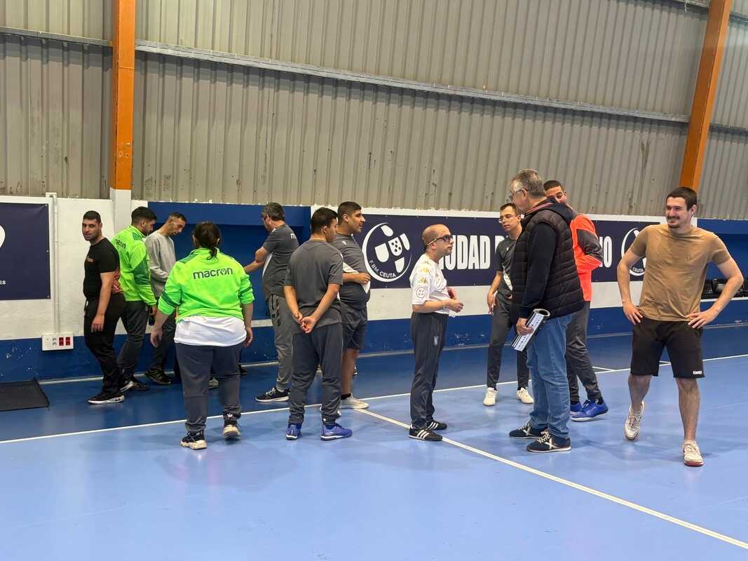 Balonmano Genuine / Alma Palomino