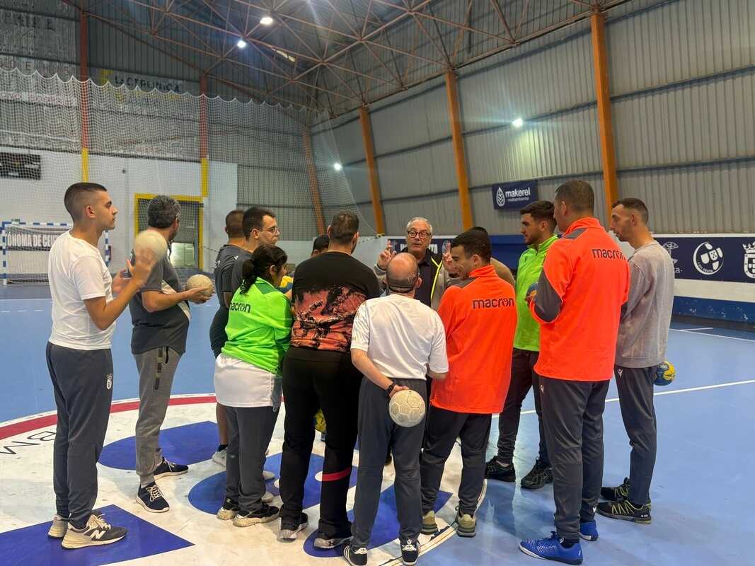 Balonmano Genuine / Alma Palomino