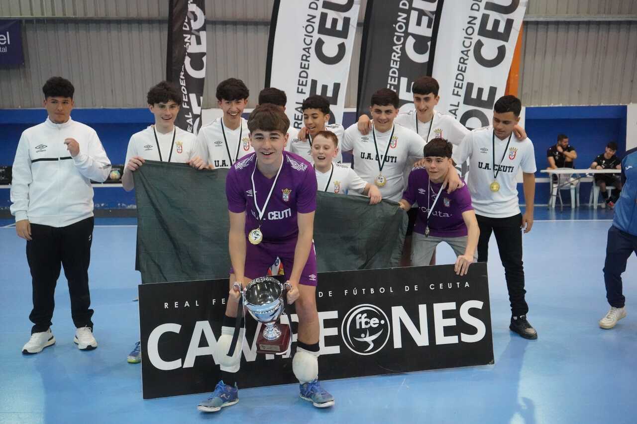 Entrega de trofeos de la Liga cadete de fútbol sala.